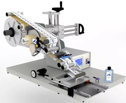 Nueva máquina etiquetadora semiautomática para envases planos